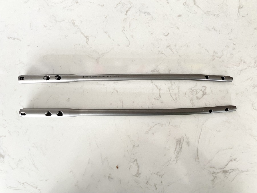 Clavo intramedular para reconstrucción femoral