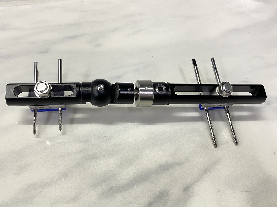 Fijador externo de las articulaciones de la muñeca