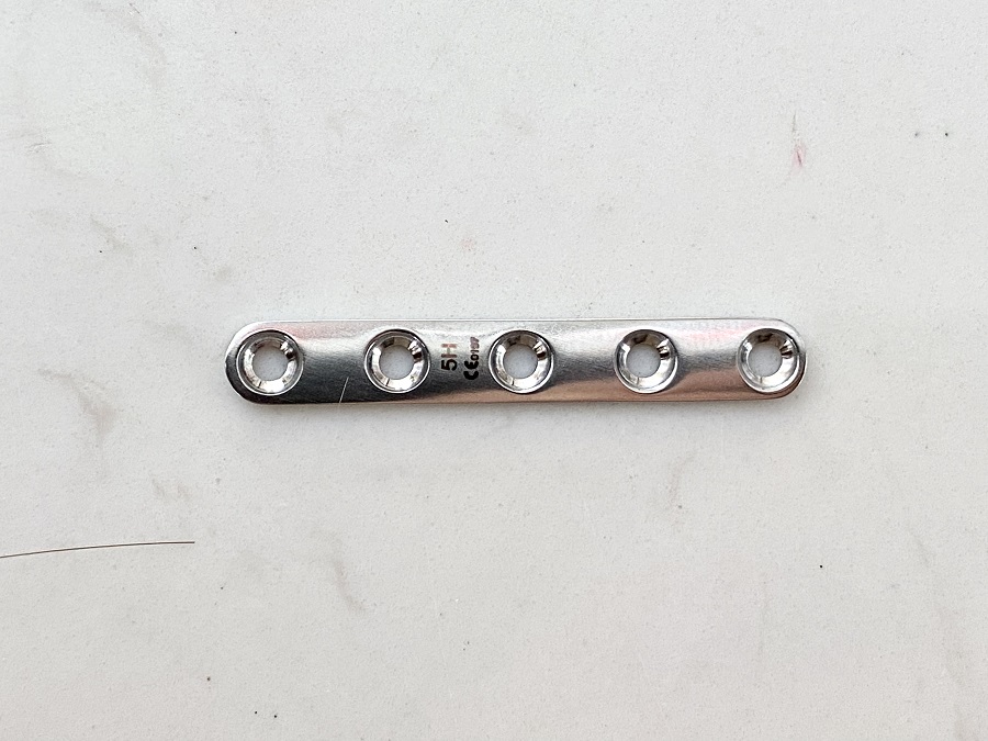 Placa para dedo (metatarsiano) (recta)