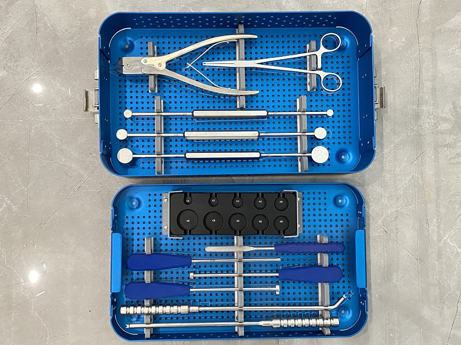Conjunto de instrumentos de jaula de malla de titanio