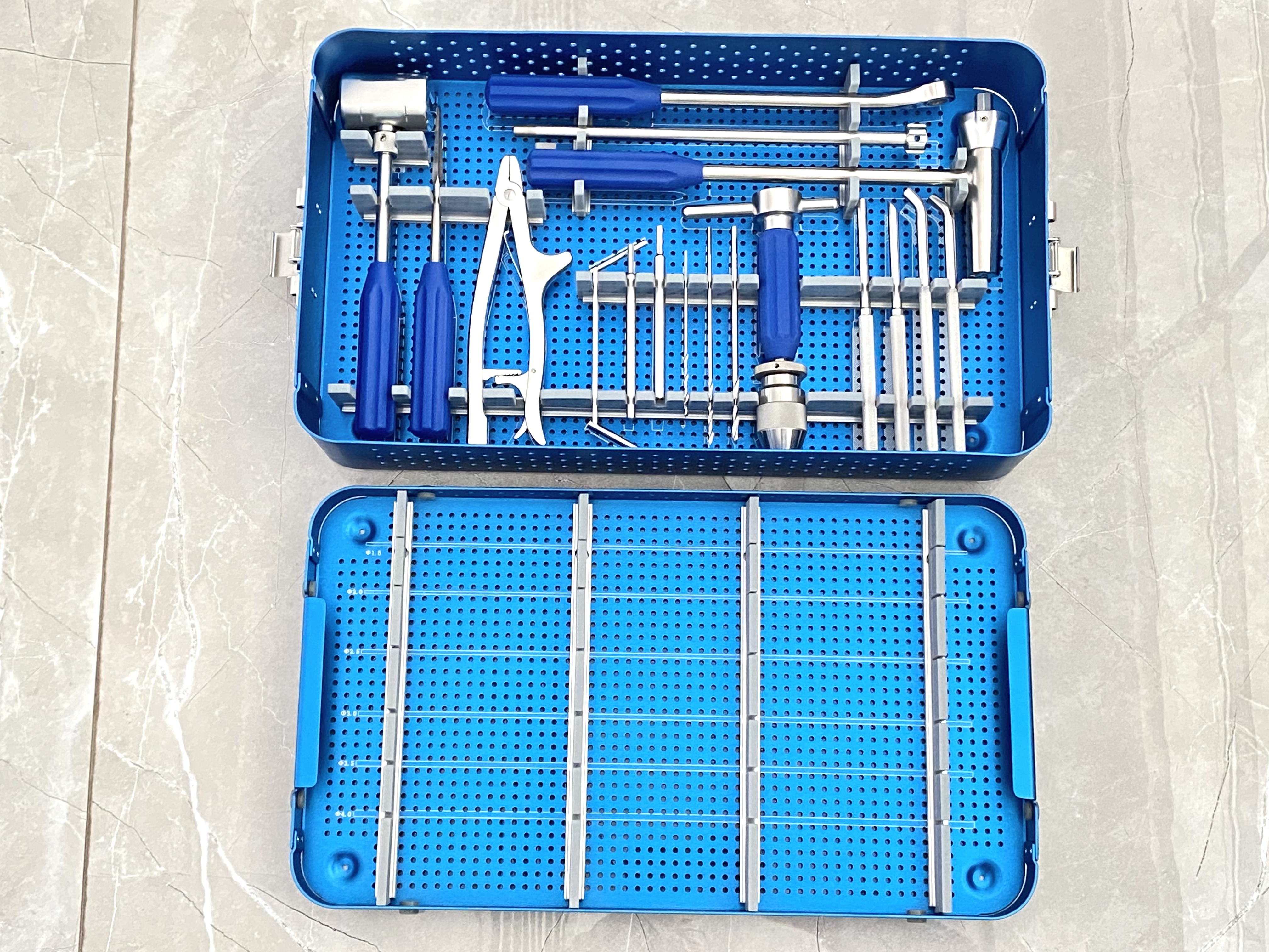 Juego de instrumentos para clavos elásticos